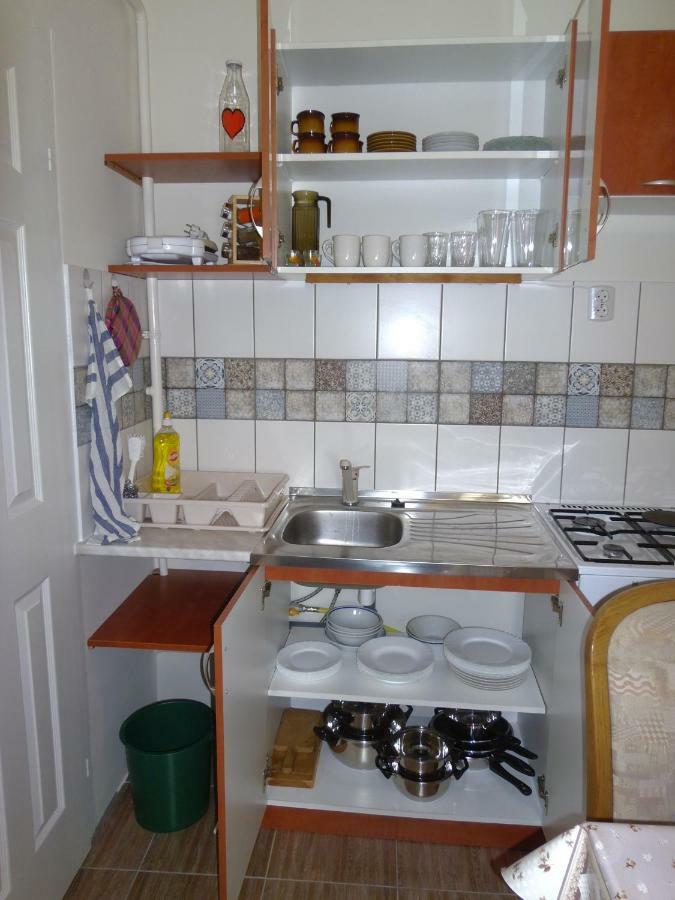 Start Apartmanok Pecs Luaran gambar
